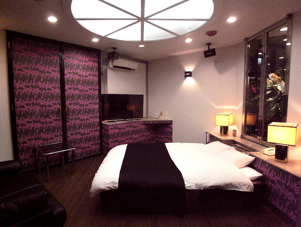 ホテル暴れ狸の鬼袋姫路駅前店 男塾ホテルグループ (Adults Only) Himeji Exterior foto